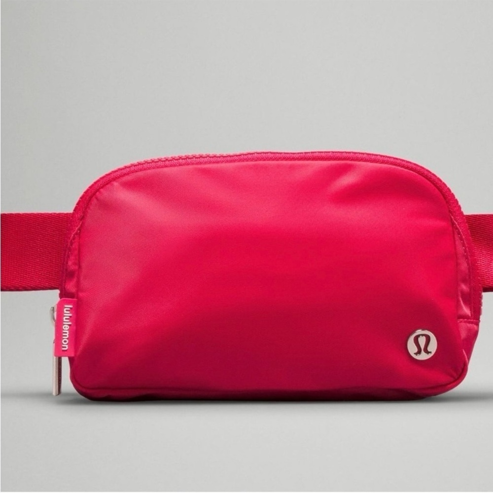 NWT Lululemon Everywhere Belt Bag 1L Cherry Mist
